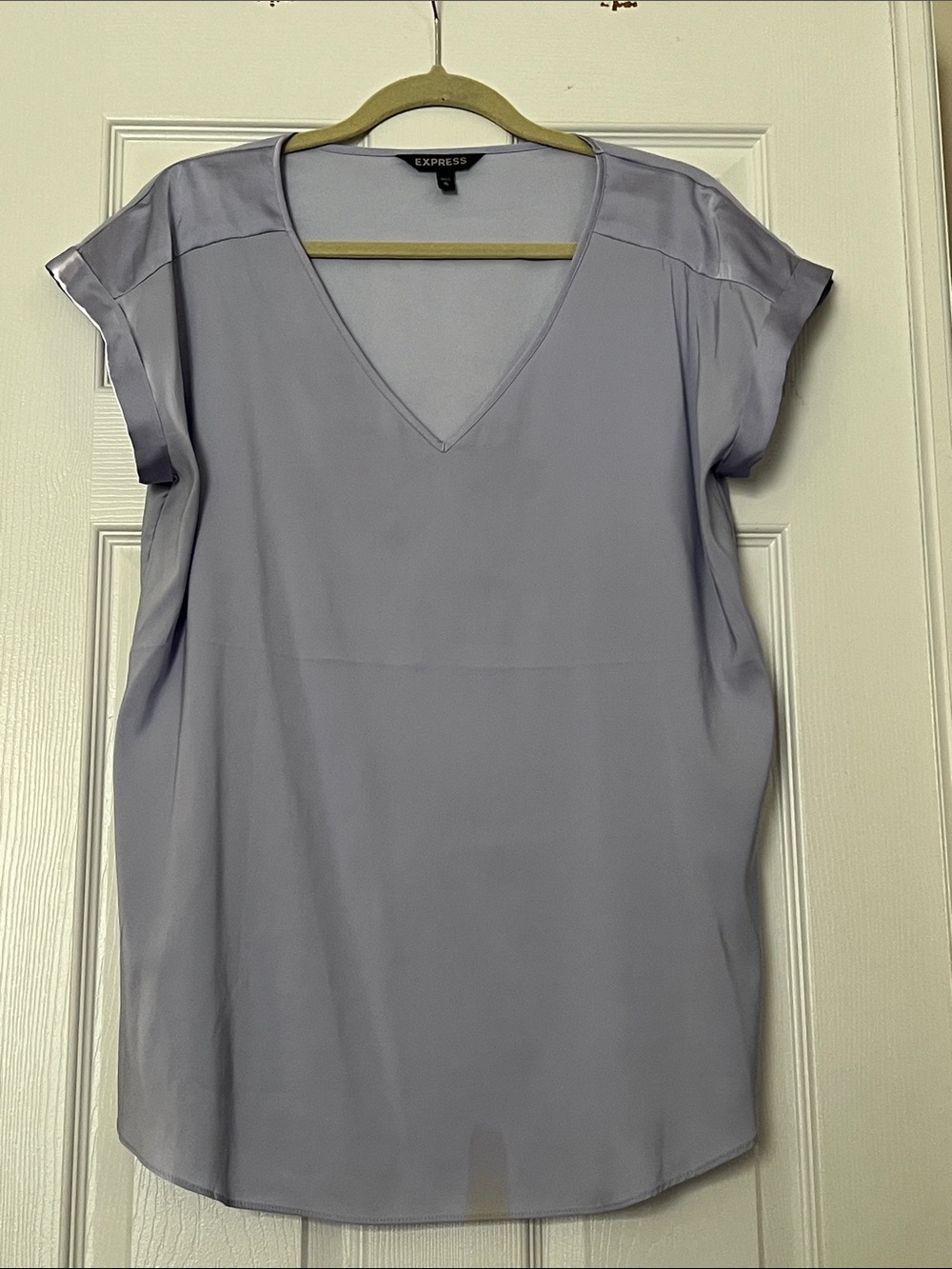 Express Light Lavender V-Neck Cap Sleeve Blouse